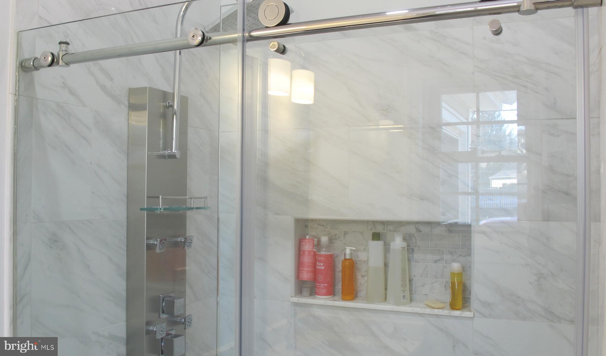 707 Devon Road Moorestown, NJ 08057 - Photo 22 of 27 Stall Shower w/Vaulted Ceiling