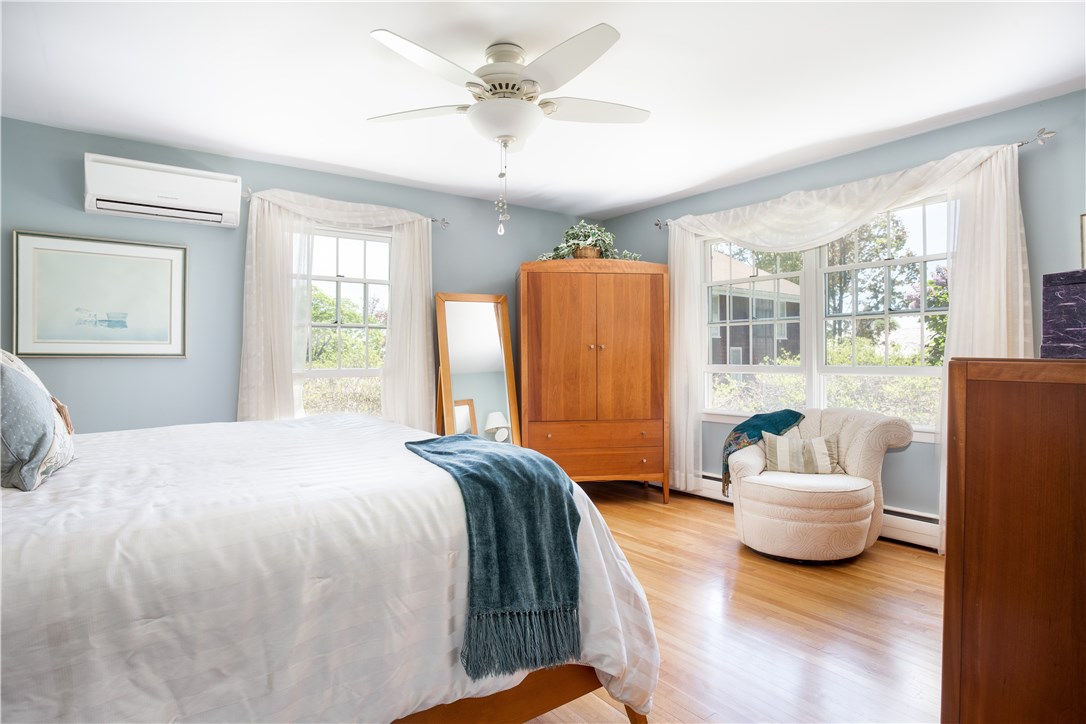 75 Longfellow Road Jamestown, RI 02835 - Photo 14 of 30 Master Bedroom, great space