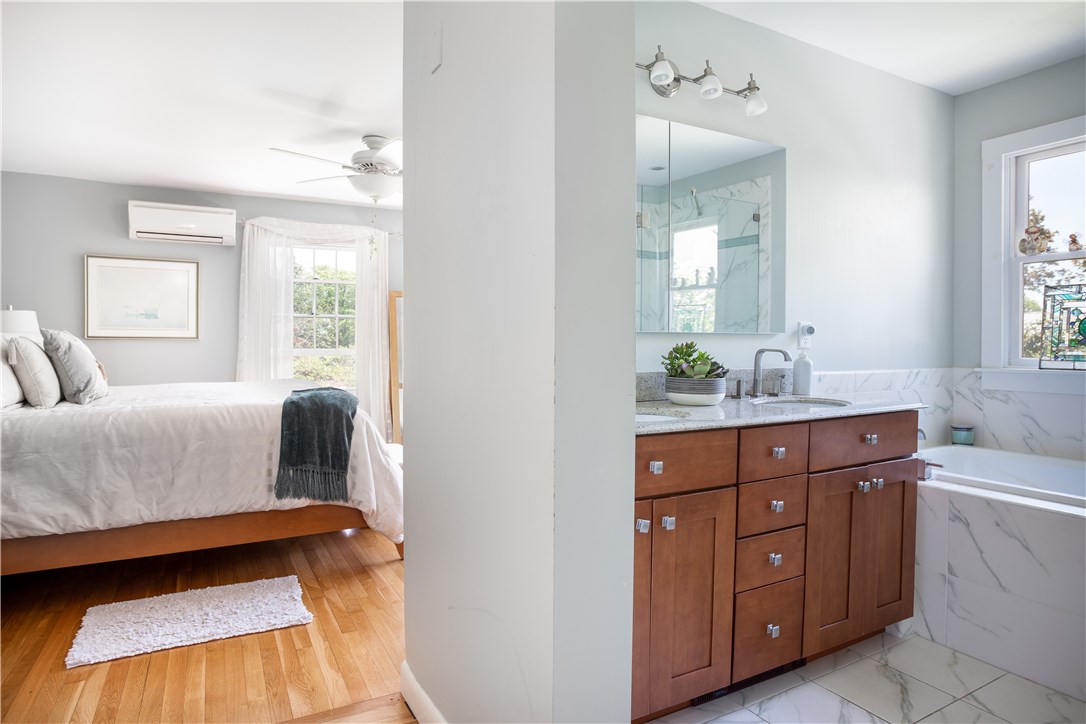 75 Longfellow Road Jamestown, RI 02835 - Photo 16 of 30 Gallery Image 16