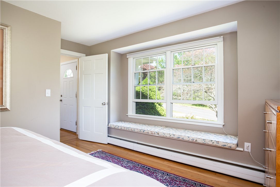 75 Longfellow Road Jamestown, RI 02835 - Photo 20 of 30 Gallery Image 20