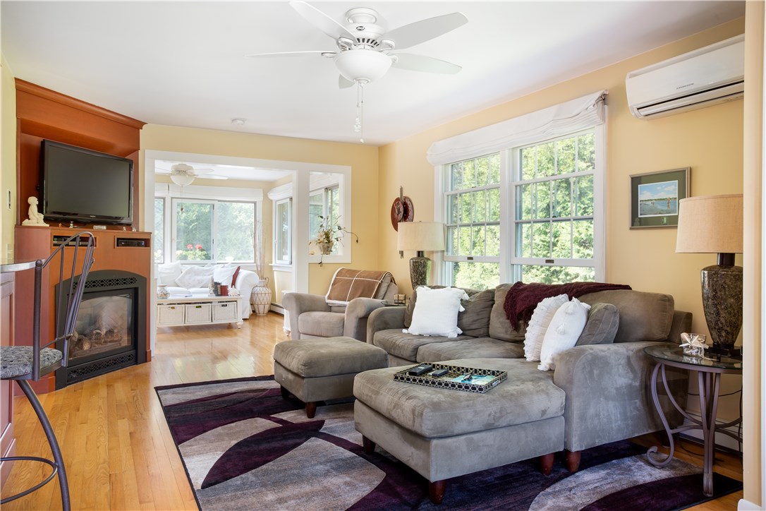 75 Longfellow Road Jamestown, RI 02835 - Photo 3 of 30 Family Room with gas fireplace