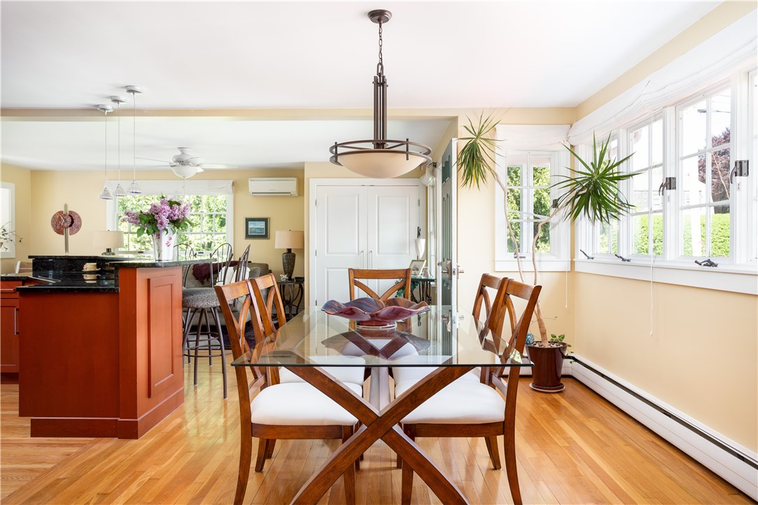 75 Longfellow Road Jamestown, RI 02835 - Photo 7 of 30 Dining Room