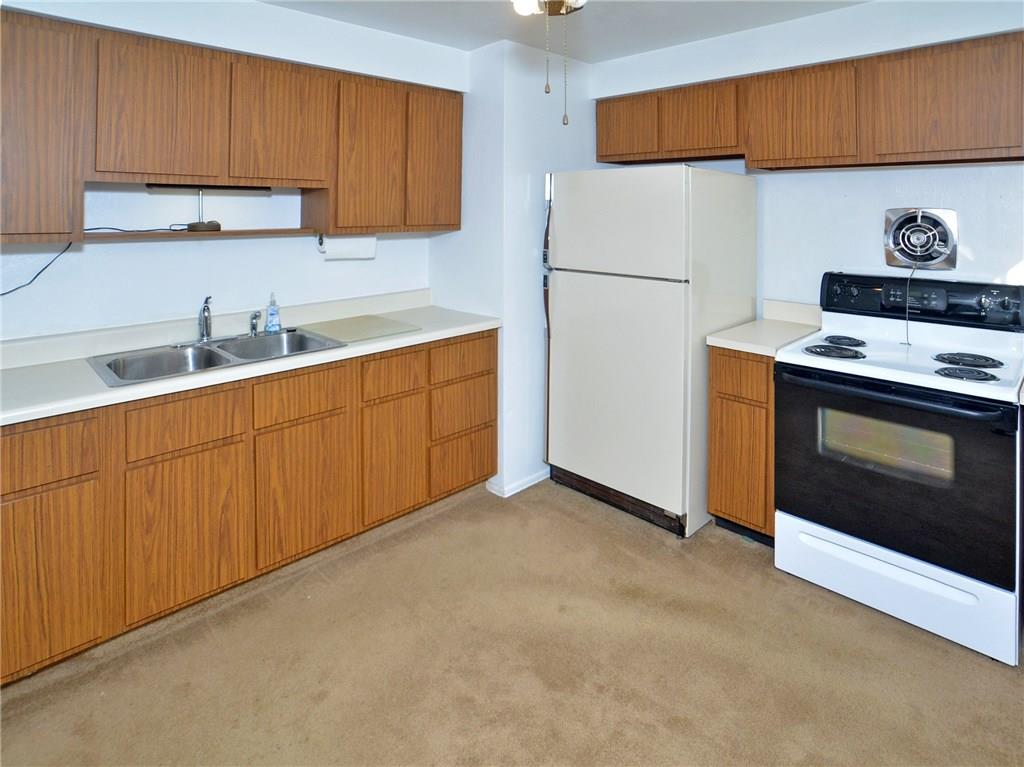 107 Elm Road Pittsburgh, PA 15239 - Photo 2 of 20