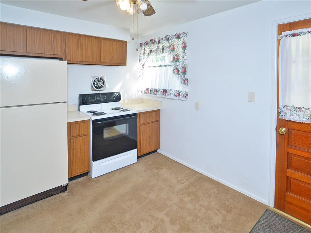 107 Elm Road Pittsburgh, PA 15239 - Photo 3 of 20