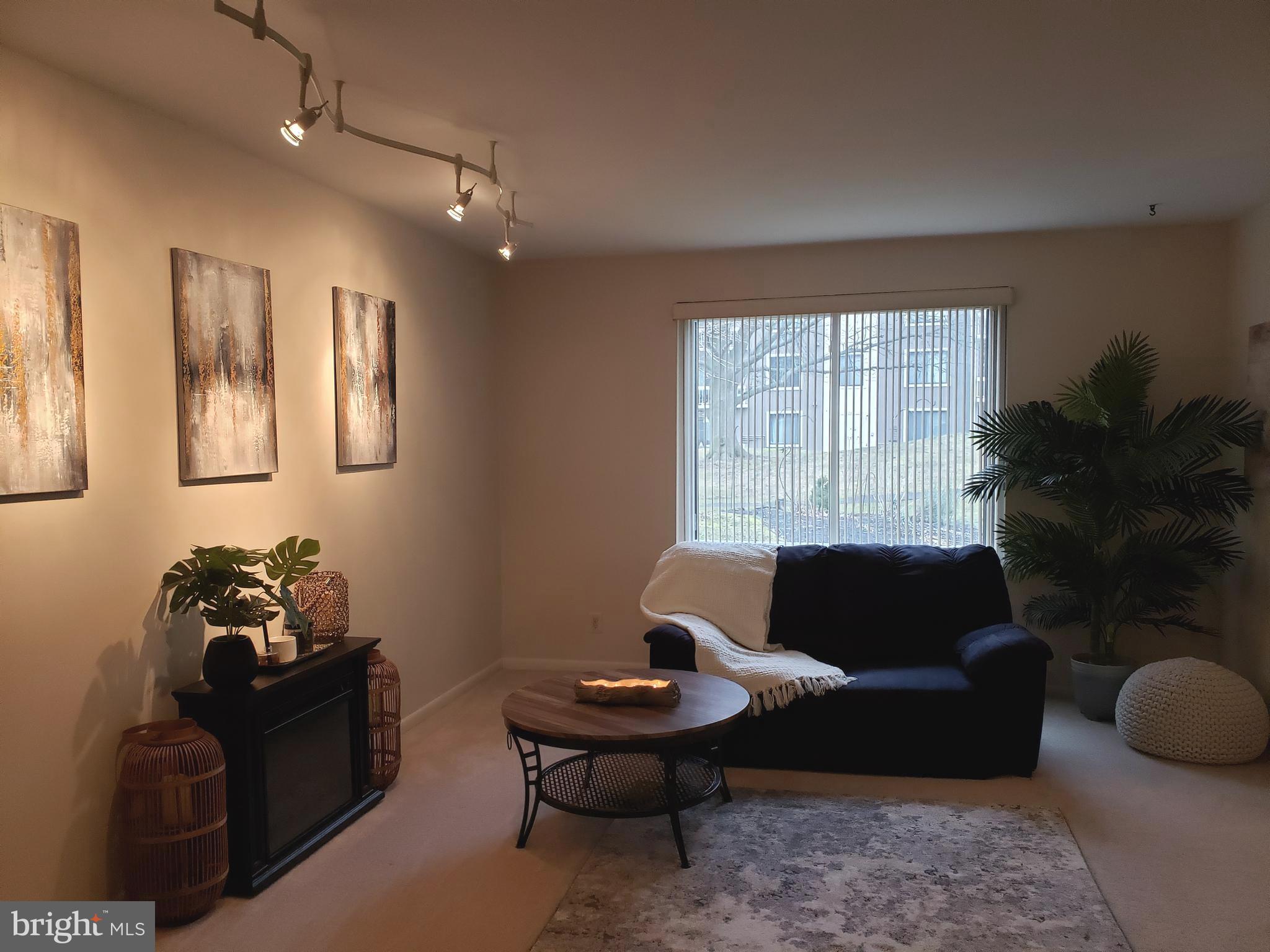 167-2 Echelon Road Voorhees, NJ 08043 - Photo 3 of 26 Living Room