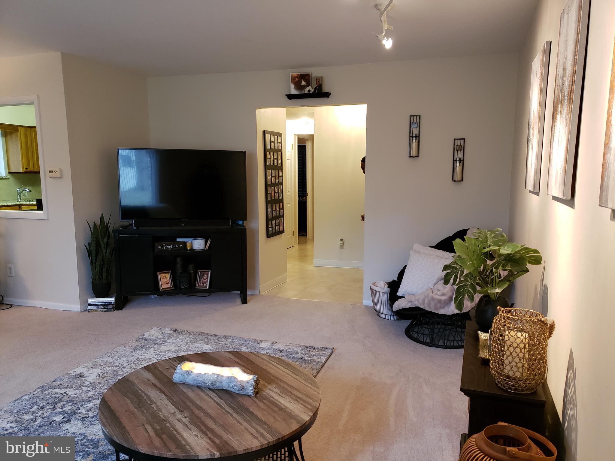 167-2 Echelon Road Voorhees, NJ 08043 - Photo 5 of 26 Living room