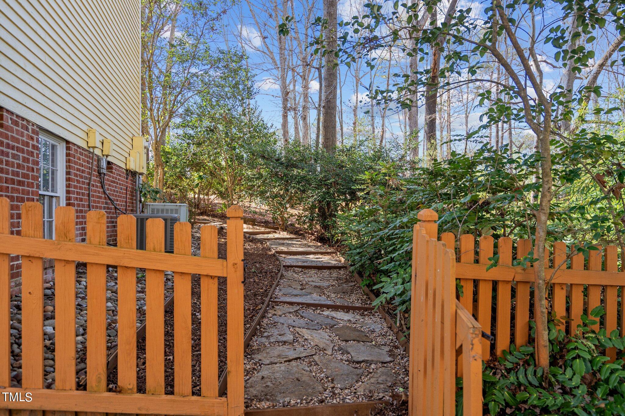 12700 Raven Ridge Road Raleigh, NC 27614 - Photo 40 of 45 40