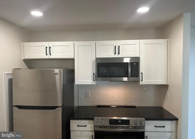 $2,300 | 1107 Bennett Place, Southampton, PA 18966