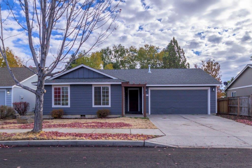 320 Southwest 28th Street Redmond, OR 97756 - Photo 1 of 22 1-web-or-mls-320 SW 28th St, Redmond-1