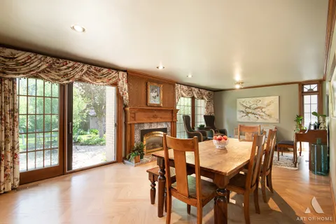 $749,900 | 829 Sylviawood Avenue, Park Ridge, IL 60068