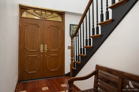 $749,900 | 829 Sylviawood Avenue, Park Ridge, IL 60068