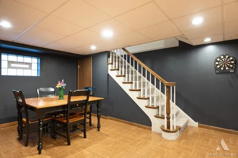 $749,900 | 829 Sylviawood Avenue, Park Ridge, IL 60068