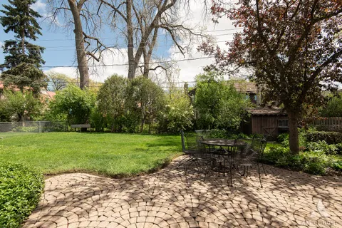 $749,900 | 829 Sylviawood Avenue, Park Ridge, IL 60068
