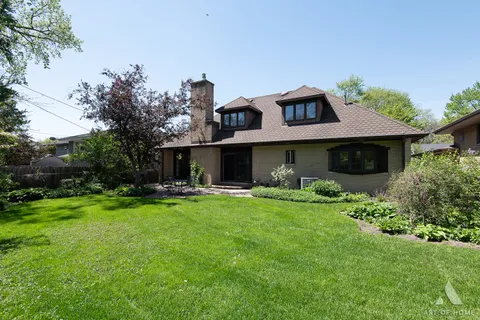 $749,900 | 829 Sylviawood Avenue, Park Ridge, IL 60068