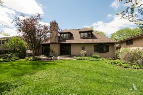 $749,900 | 829 Sylviawood Avenue, Park Ridge, IL 60068