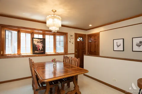 $749,900 | 829 Sylviawood Avenue, Park Ridge, IL 60068