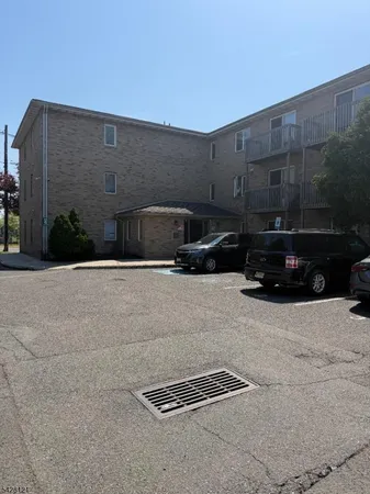 $2,400 | 1250 North Broad Street, Unit C1, Hillside, NJ 07205