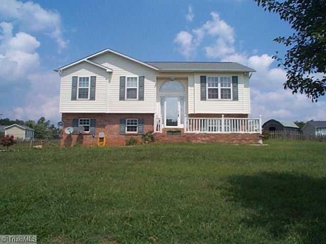1150 Capella Ridge Road King, NC 27021 - Photo 1 of 6 Exterior Front.