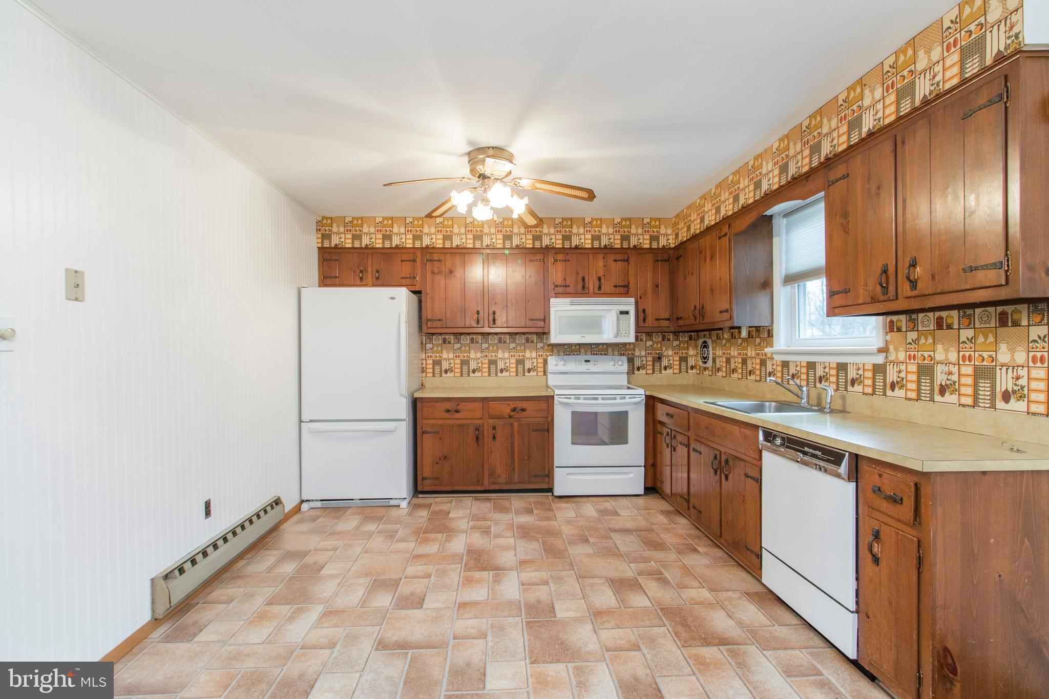 3128 Wild Run Road Pennsburg, PA 18073 - Photo 6 of 32 Gallery Image 6