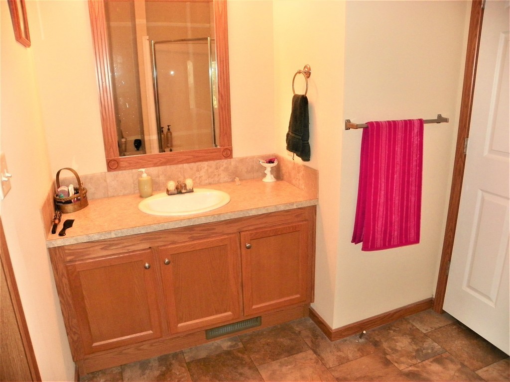 6 Crescent Road Winchendon, MA 01475 - Photo 11 of 14 Gallery Image 11