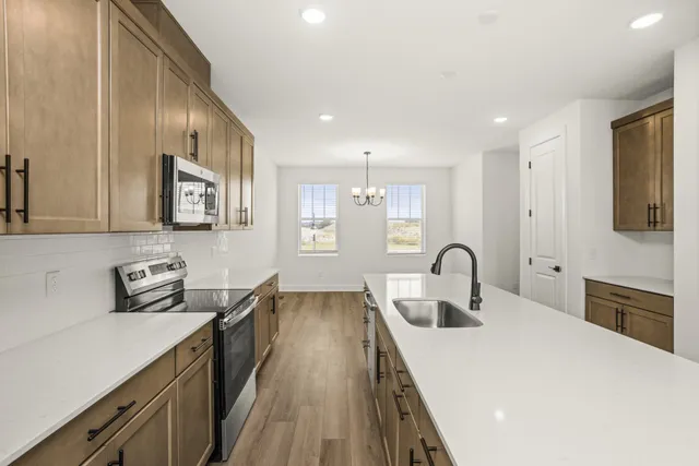 $430,640 | 150 Barton Vlg Boulevard, Lebanon, TN 37090