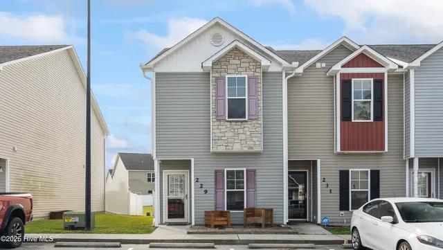 $1,325 | 229 Caldwell Loop, Jacksonville, NC 28546