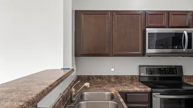 $1,325 | 229 Caldwell Loop, Jacksonville, NC 28546