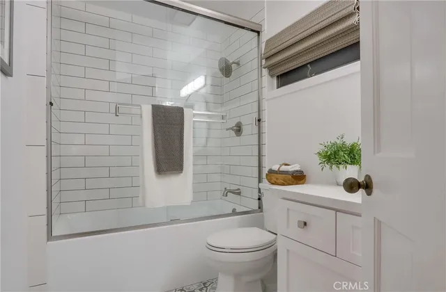 $5,200 | 237 Calliope Street, Laguna Beach, CA 92651