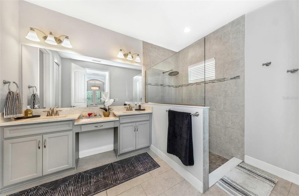6916 Neopolitan Court Apollo Beach, FL 33572 - Photo 25 of 43 a view of bathroom with dual sinks