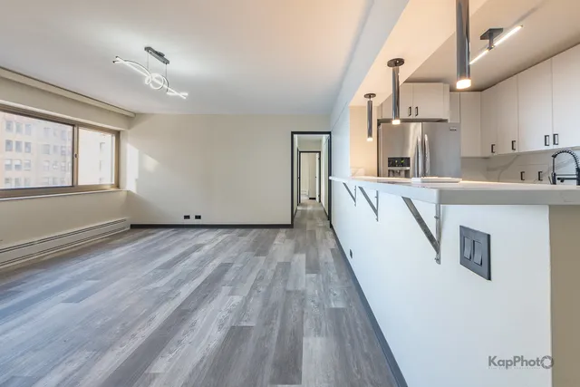 $94,999 | 7337 South South Shore Drive, Unit 902, Chicago, IL 60649