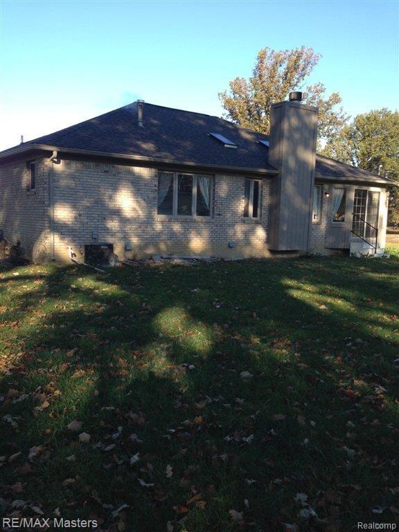25871 Bell Road New Boston, MI 48164 - Photo 15 of 17 IMG_0124.JPG