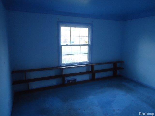 17614 Edinborough Road Detroit, MI 48219 - Photo 4 of 13 261-945260-Bedroom 1-1.JPG