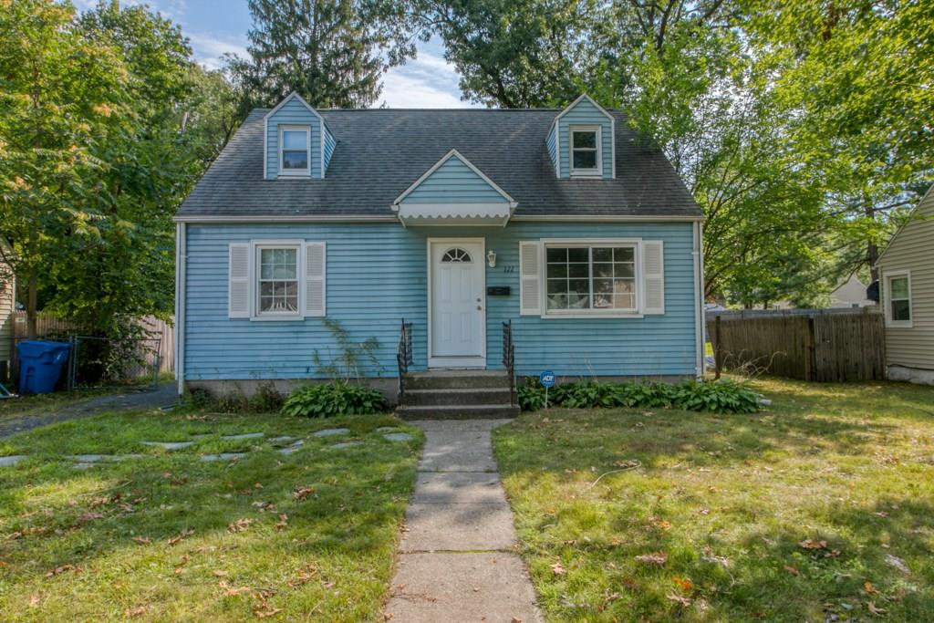 111 Breckwood Boulevard Springfield, MA 01109 - Photo 2 of 25 a front view of a house with garden