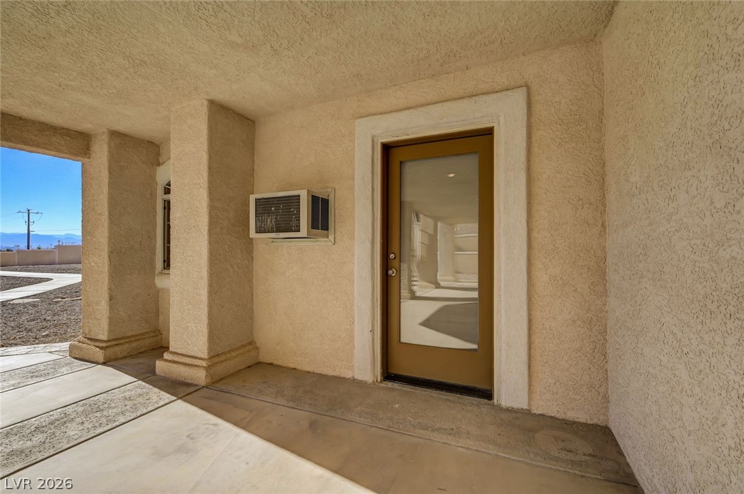 640 North Racetrack Road Henderson, NV 89015 - Photo 39 of 65 A desert-inspired exterior with stucco finish provides a resilient facade.