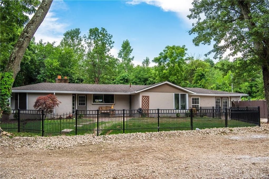 9570 Adams Road Dayton, OH 45424 - Photo 1 of 25 Gallery Image 1