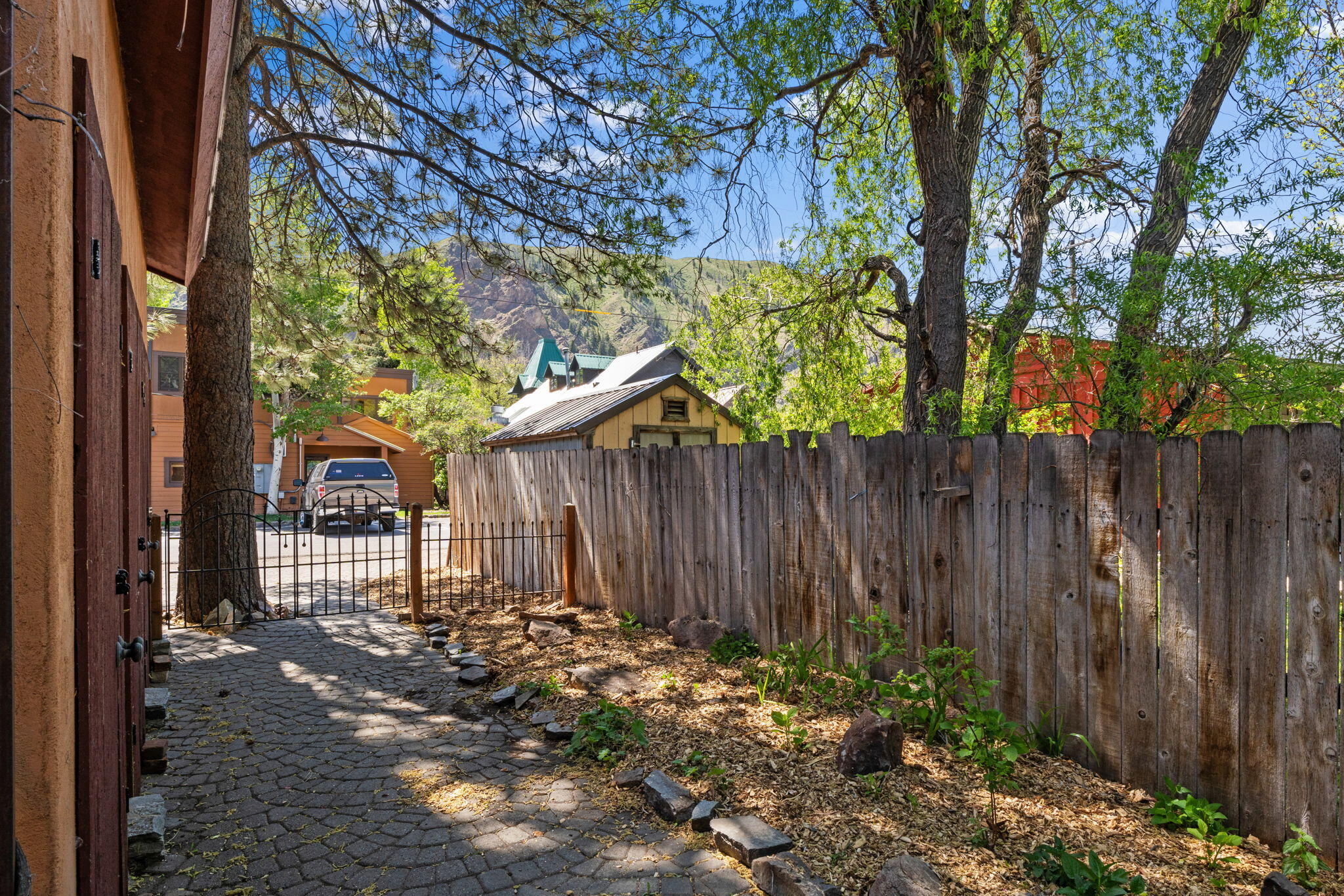 413 North 1st Avenue Hailey, ID 83333 - Photo 44 of 44 One of the alley side entrances