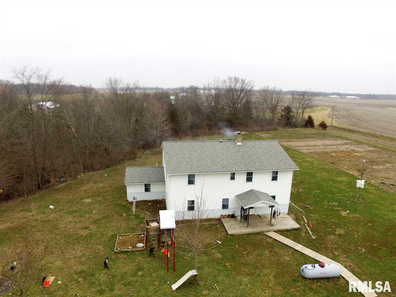 17606 North Turner Road Lewistown, IL 61542 - Photo 1 of 33 Gallery Image 1