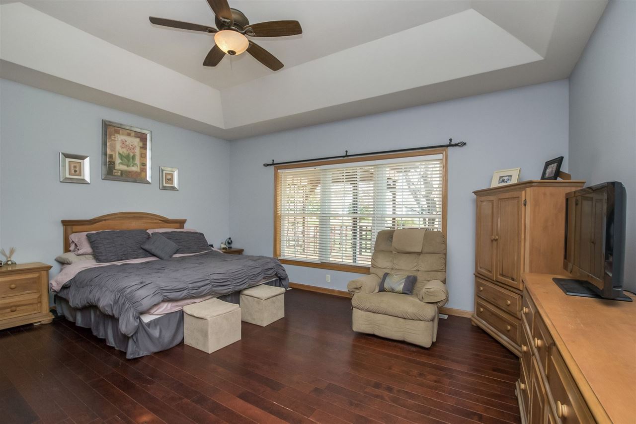 975 Wolf Ridge Road Hiawatha, IA 52233 - Photo 13 of 25 Gallery Image 13