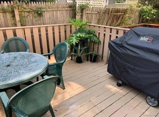 a view of deck with patio