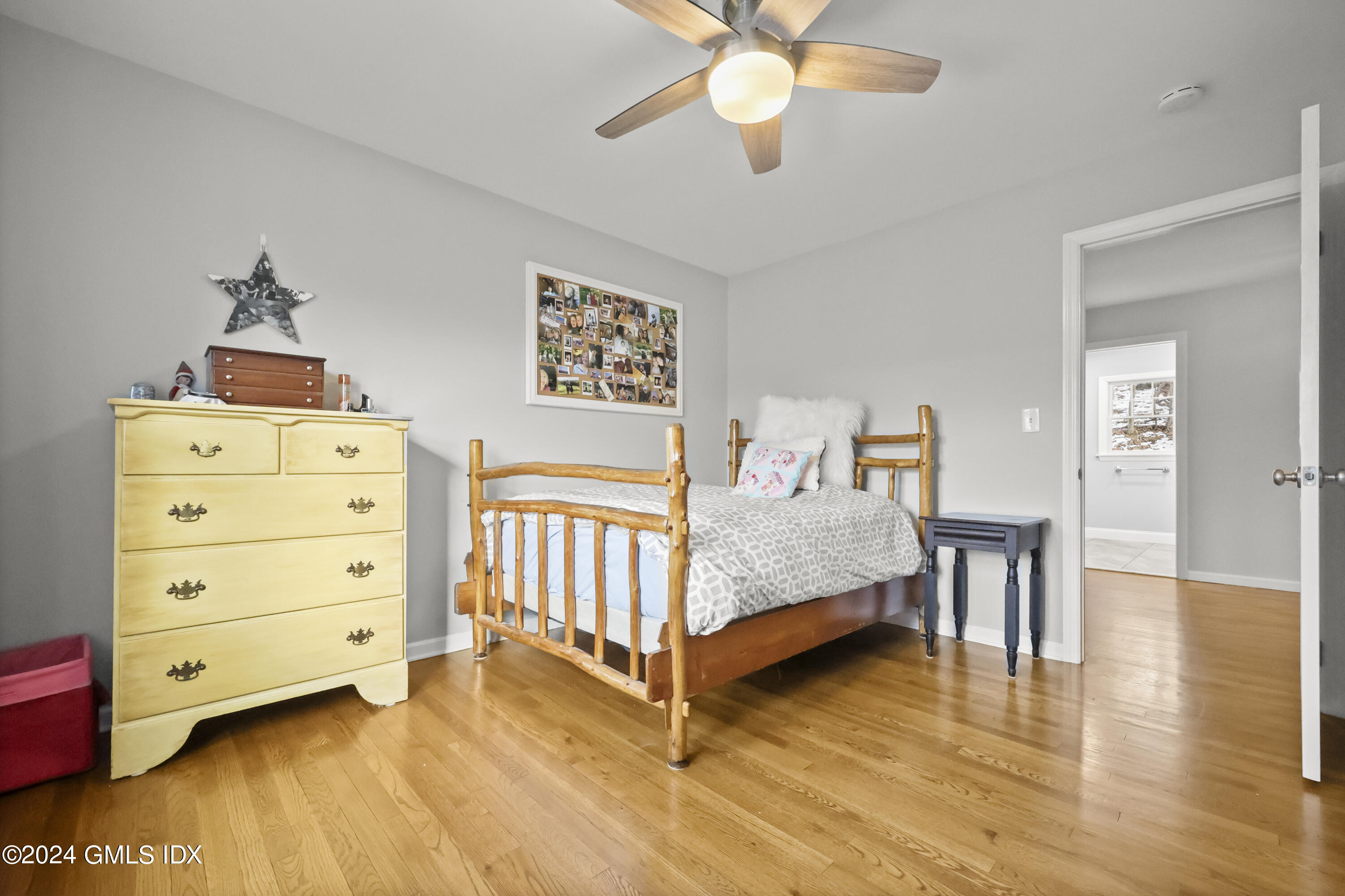 34 Loading Rock Road Riverside, CT 06878 - Photo 24 of 41 Bedroom