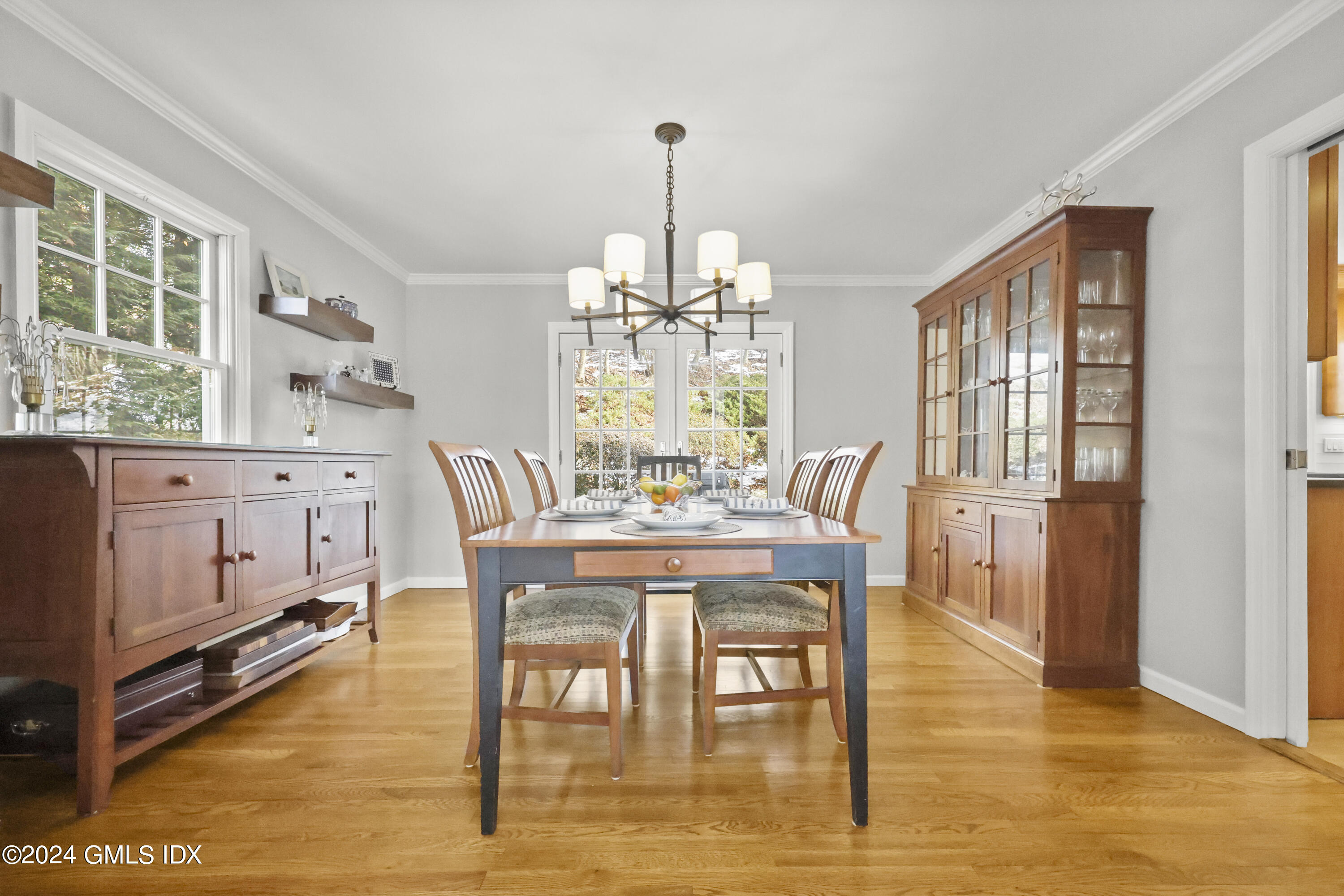 34 Loading Rock Road Riverside, CT 06878 - Photo 8 of 41 007