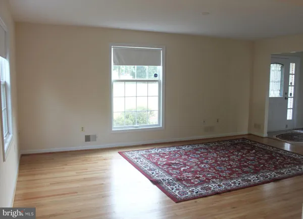 $4,000 | 6210 Cottonwood Street, McLean, VA 22101