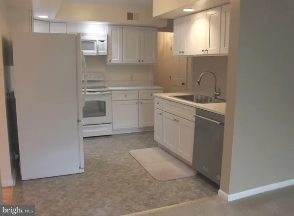 $4,000 | 6210 Cottonwood Street, McLean, VA 22101