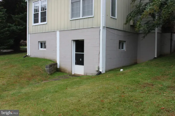 $4,000 | 6210 Cottonwood Street, McLean, VA 22101