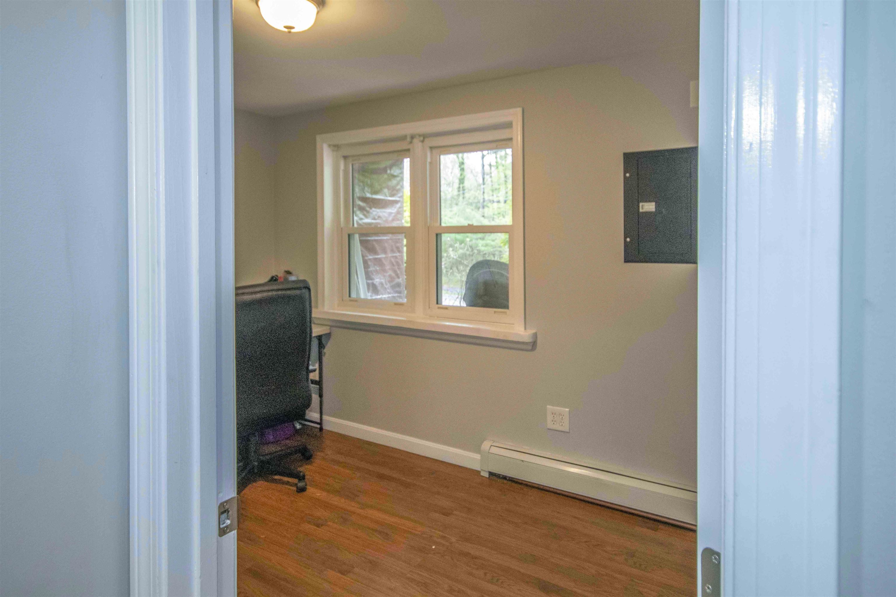 160 North A N Shore Road Derry, NH 03038 - Photo 23 of 38 Gallery Image 23