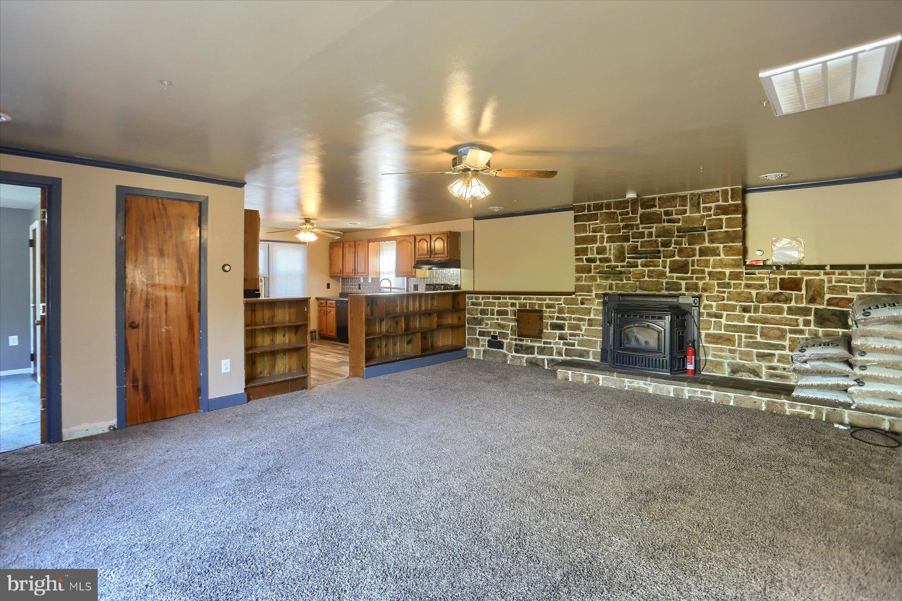 313 James Road Carlisle, PA 17013 - Photo 7 of 29 Gallery Image 7