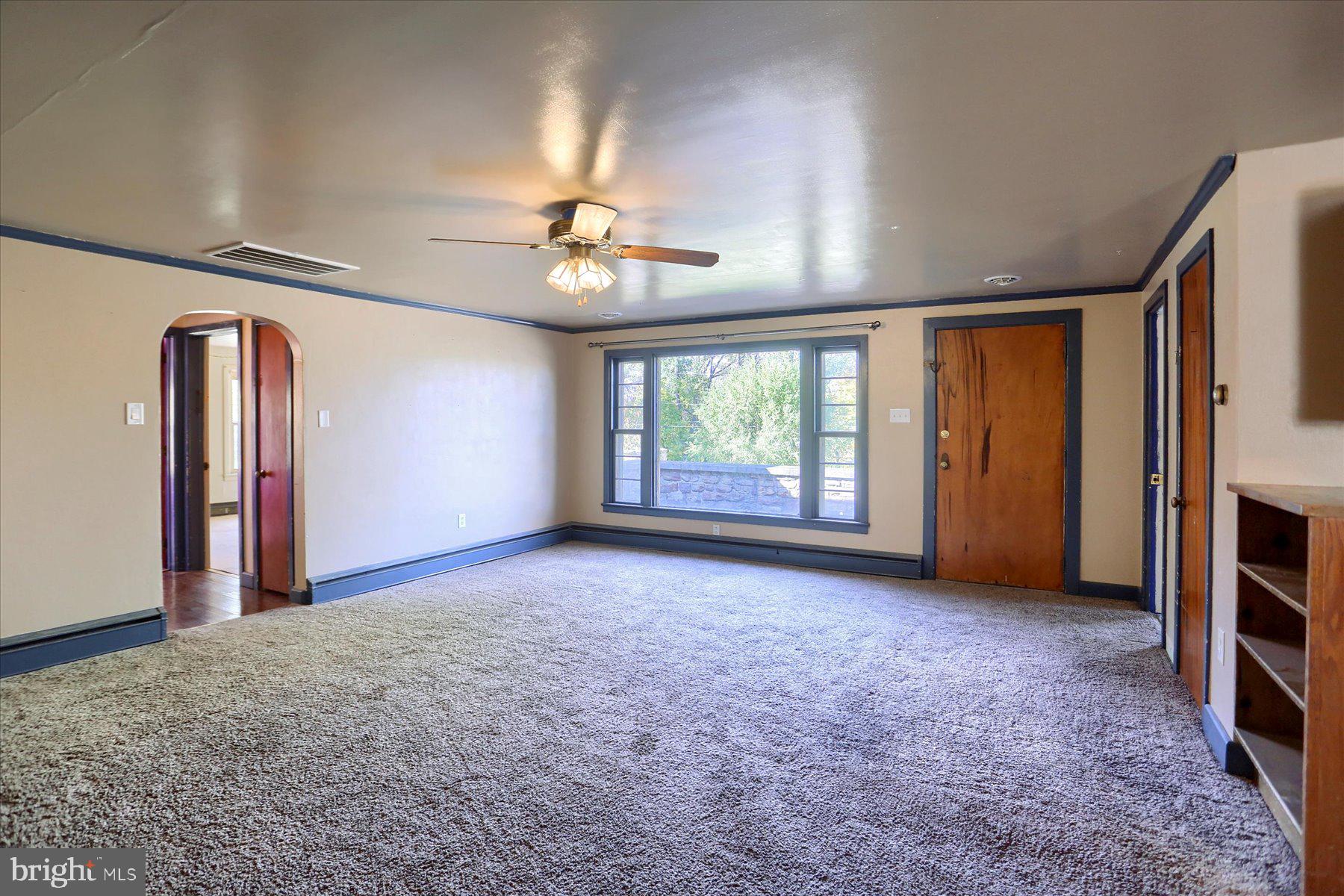 313 James Road Carlisle, PA 17013 - Photo 9 of 29 Gallery Image 9