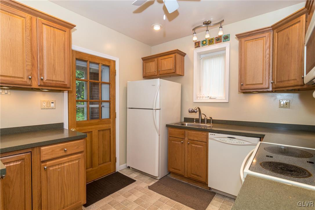 1014 Easton Road Hellertown, PA 18055 - Photo 10 of 21 Gallery Image 10
