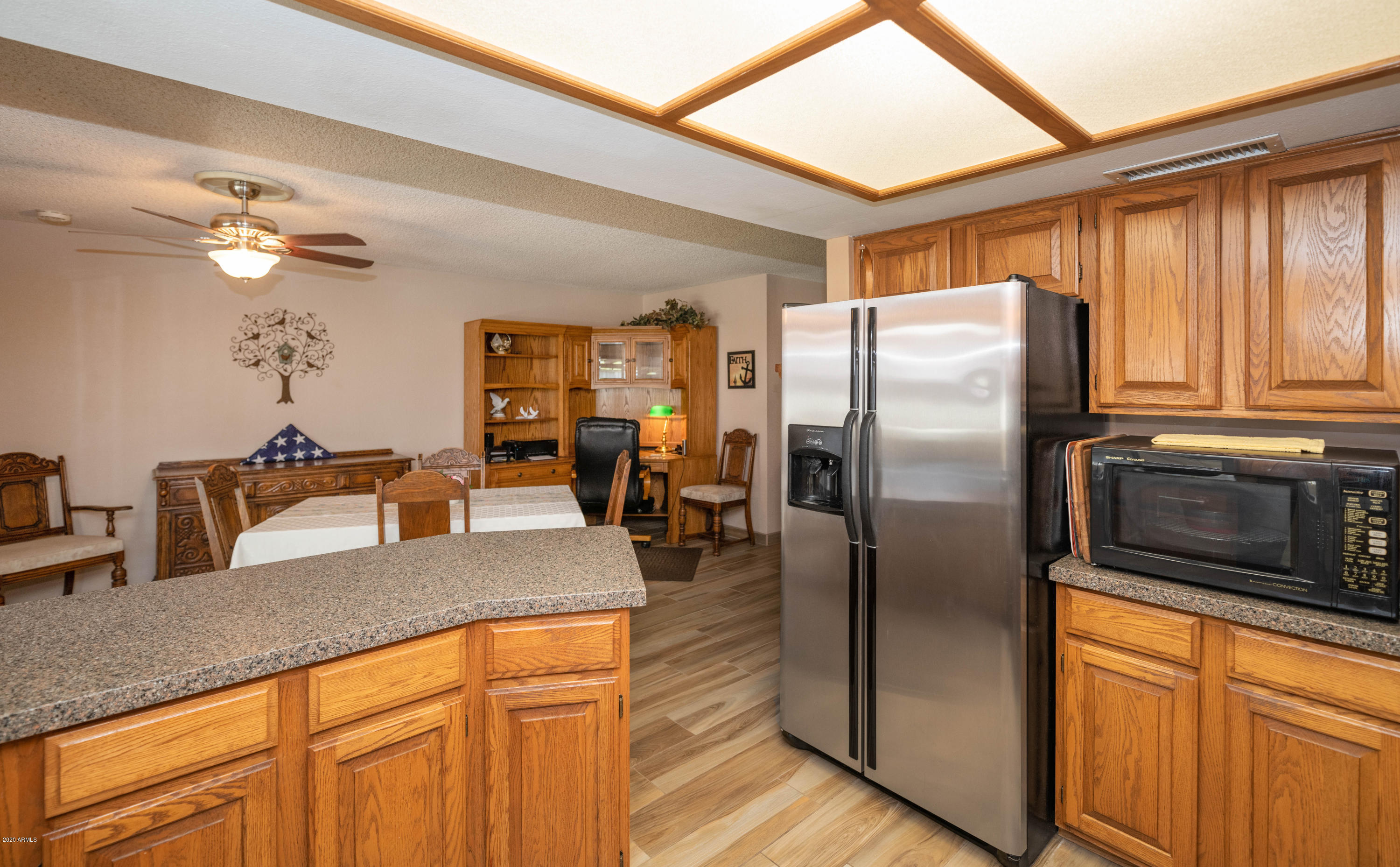 4222 West Hearn Road Phoenix, AZ 85053 - Photo 9 of 27 _TOD2628