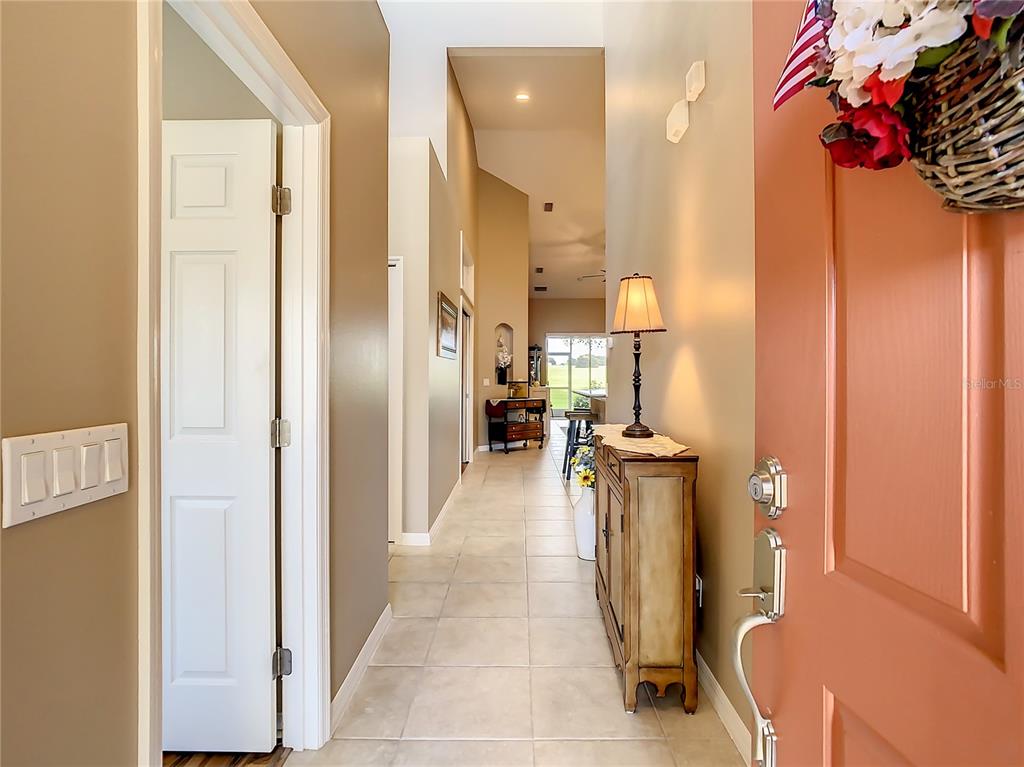 2646 Rutledge Court Winter Haven, FL 33884 - Photo 2 of 23 a view of a living room